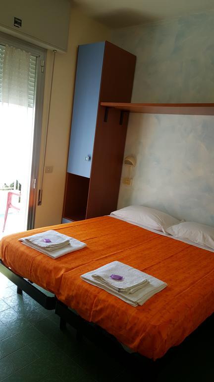 Hotel Majestic Cesenatico Camera foto